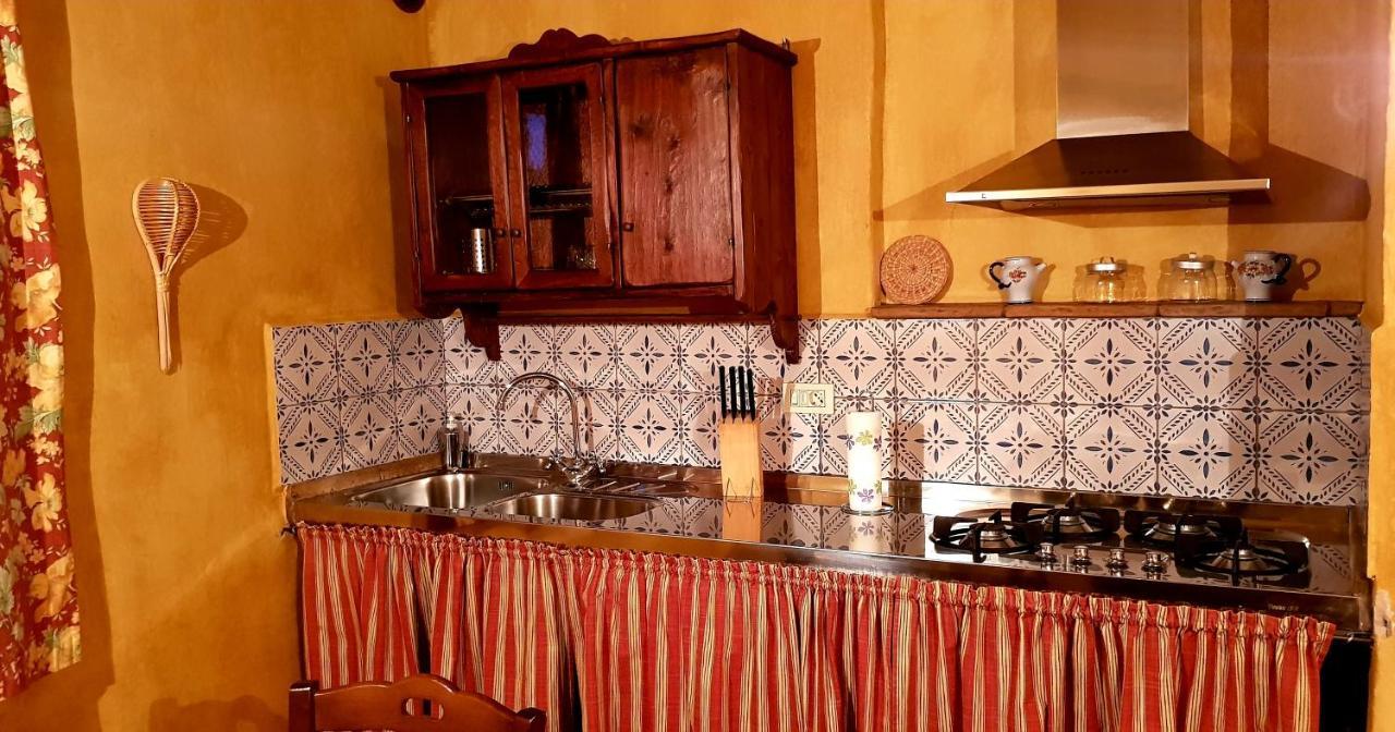 פרמו Agriturismo Fiore Di Campo מראה חיצוני תמונה