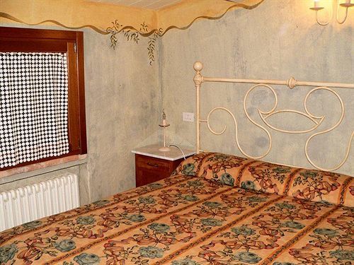 פרמו Agriturismo Fiore Di Campo מראה חיצוני תמונה